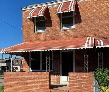 Main picture of 3018 Larue Sq E