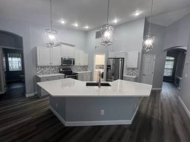 Main picture of 5565 Eastwind Dr