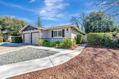 Main picture of 652 Vasona Ave