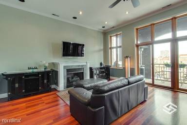 Main picture of 1419 W Chicago Ave