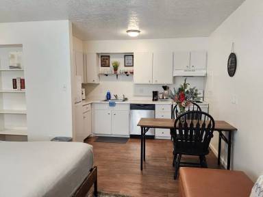 Main picture of 212-304 E Saint Anne Pl Apartments