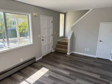 Main picture of 104 Stanley St