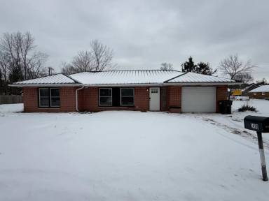Main picture of 2420 Mather Ave