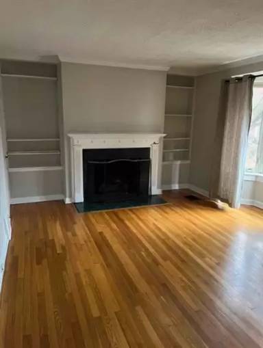 Main picture of 1738 E Broad St