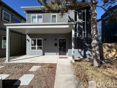 Main picture of 2131 S Lafayette St