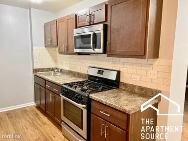 Main picture of 4031 N Kenmore Ave
