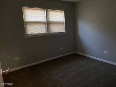 Main picture of 8213 S Exchange Ave