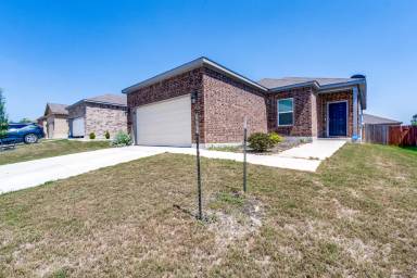 Main picture of 13014 Heathers Elm