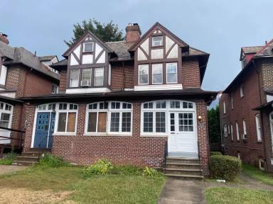 Main picture of 1538 Powell St
