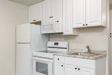 Main picture of 580 Mesa Blvd