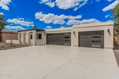 Main picture of 6712 E Pershing Ave