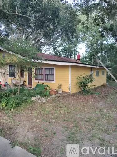 Main picture of 717 Old Sugar Mill Rd