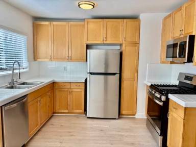 Main picture of 808 Westmount Dr