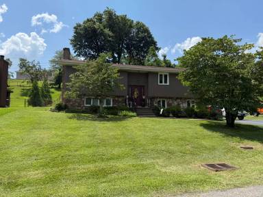Main picture of 925 Starling Dr