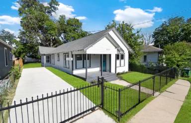 Main picture of 823 N Palmetto