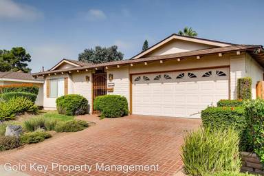 Main picture of 6904 Petit St