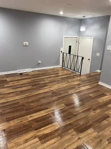 Main picture of 332 W 100th St