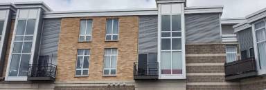 Main picture of 2121 S Kinnickinnic Ave