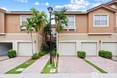 Main picture of 9057 Plymouth Pl