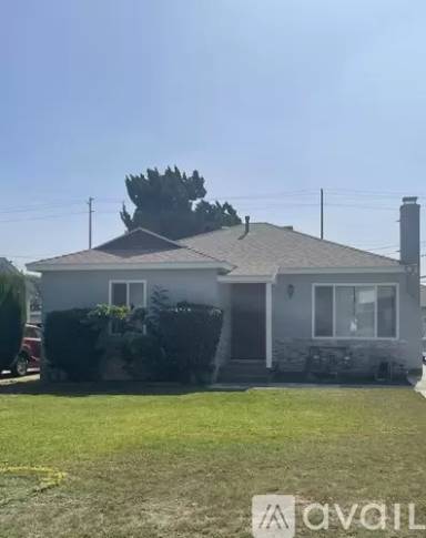 Main picture of 11224 Danbury St