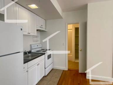 Main picture of 529 Beacon St
