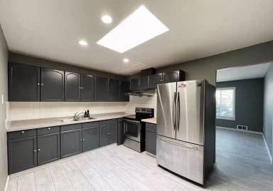 Main picture of 3515 S Chicago St