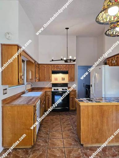 Main picture of 8612 Liberty Dr NE