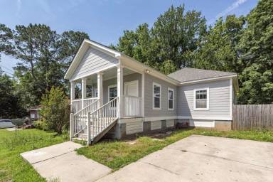 Main picture of 5477 Attaway St