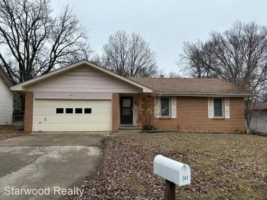 Main picture of 741 W Crestview St