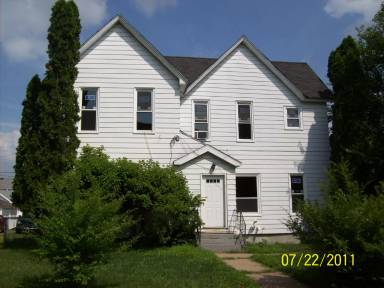 Main picture of 1715 1/2 Babcock St