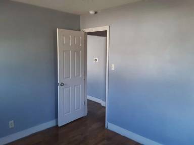 Main picture of 1301 W Vine Ave