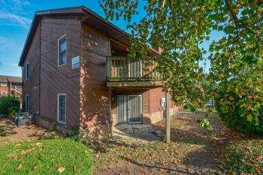 Main picture of 529 E Smith Ave