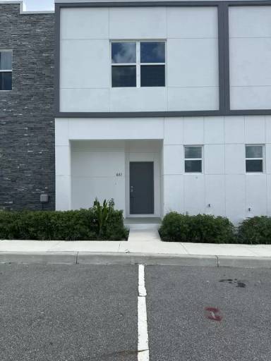 Main picture of 661 Trikomo Dr