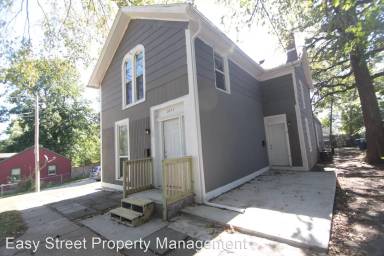 Main picture of 1011 E Locust St
