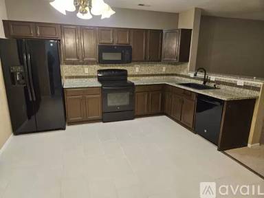 Main picture of 6124 Shamrock Cir