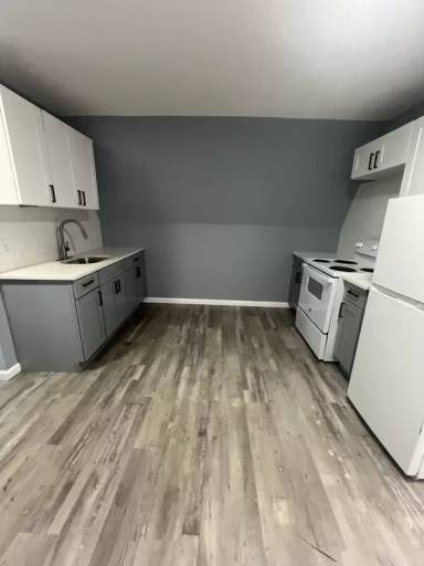 Main picture of 76 Ellis Ave