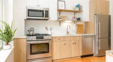 Main picture of 1 N State St