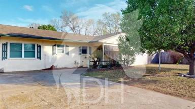 Main picture of 3302 Wheatridge Dr