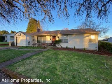 Main picture of 905 NW 30th St