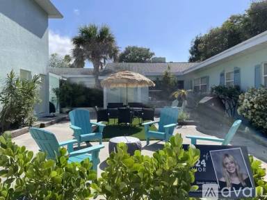 Main picture of 1304 S Miramar Ave