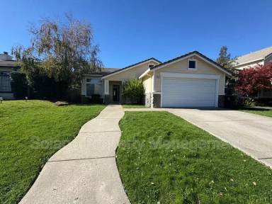 Main picture of 1687 Highland Cir