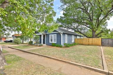 Main picture of 725 Vine St