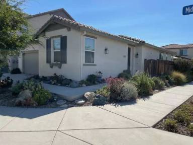 Main picture of 2442 Middlebury Dr