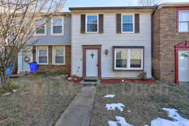 Main picture of 14519 Farmcrest Pl