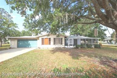 Main picture of 880 Palm Ave