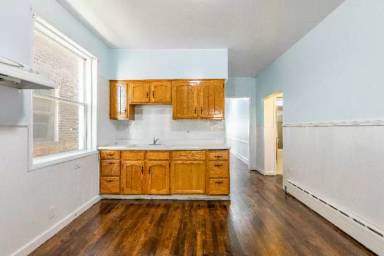 Main picture of 4820 W Wolfram St