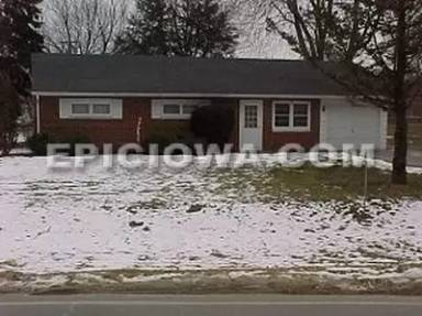 Main picture of 3005 30th Street Dr SE