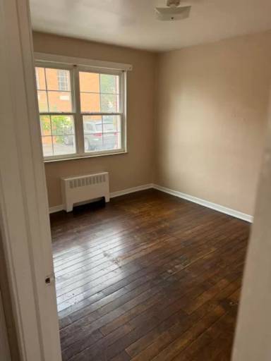 Main picture of 155 W 2nd St