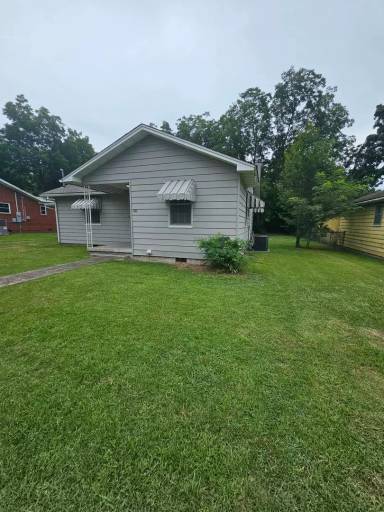 Main picture of 919 Toler St