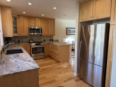 Main picture of 2570 Kinnikinnick Rd
